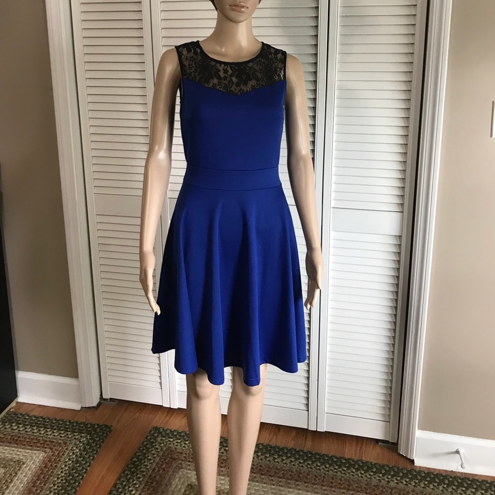 Kira brand dress SZ SM. Never worn. New w/o tags‎